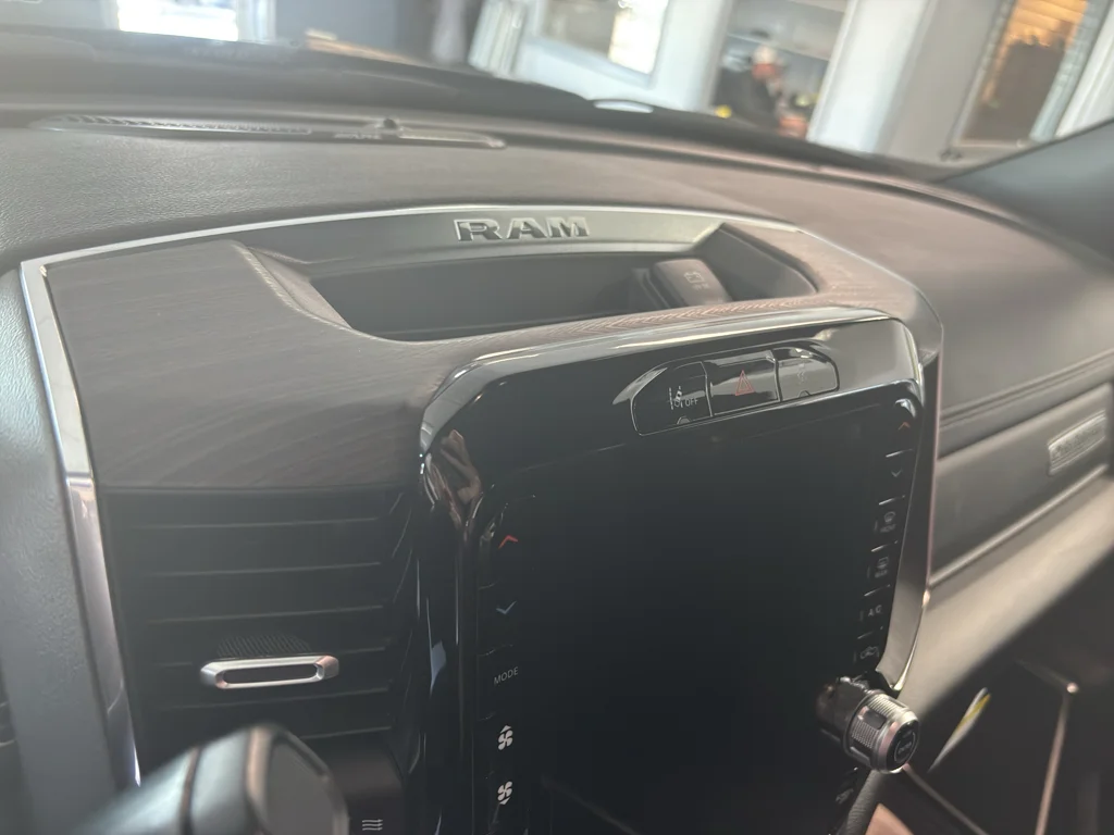 New 2025 Granite Crystal Metallic Clear-Coat Exterior Paint RAM Laramie High Plains Edition image 18