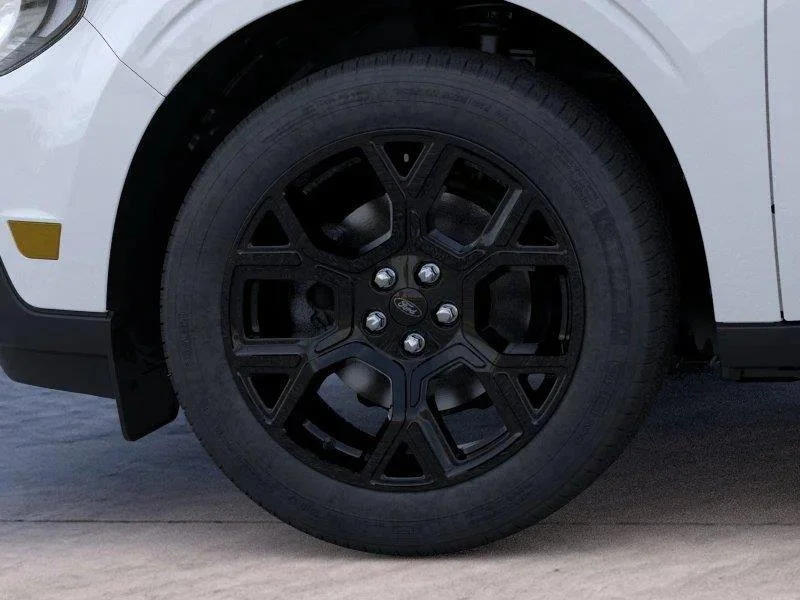 New 2026 Oxford White Ford XLT image 4
