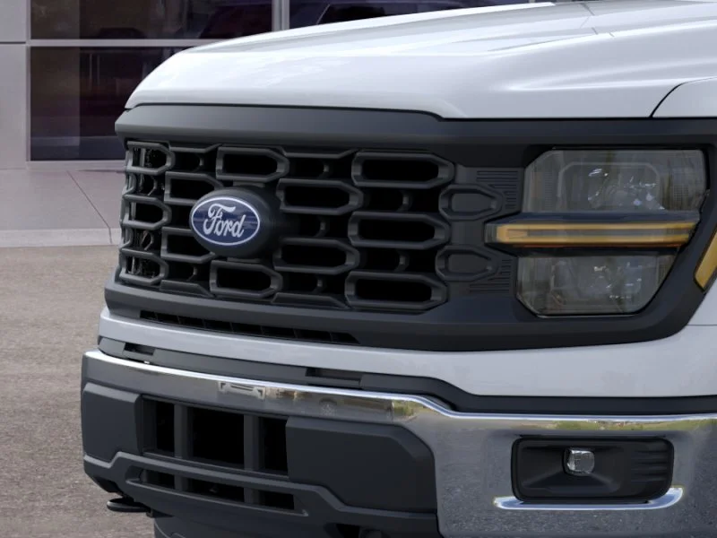 New 2026 Oxford White Ford XL image 17