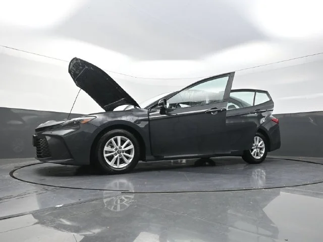 Used 2026  Toyota LE image 41