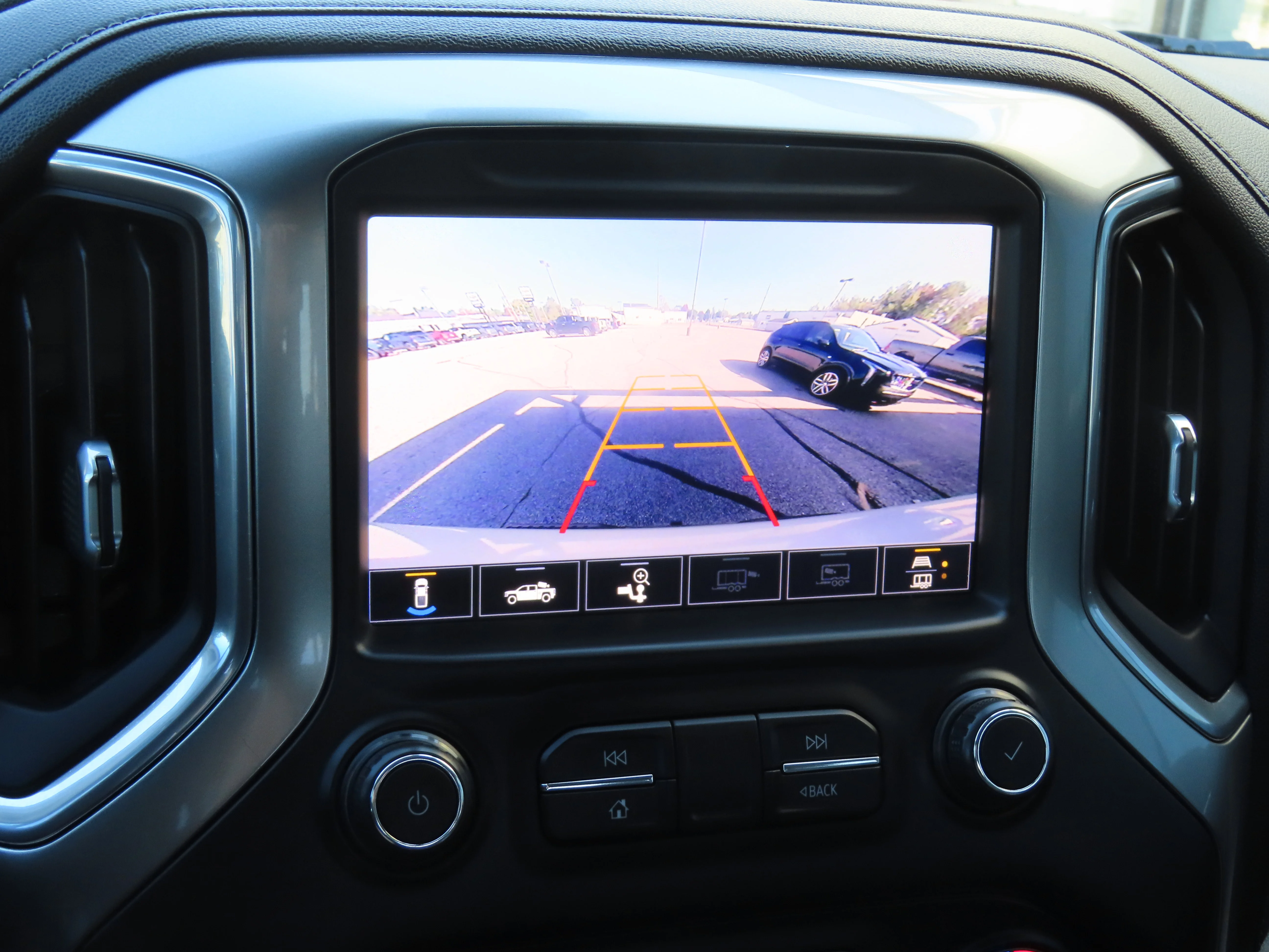 2020 Chevrolet Silverado 1500 LT Trail Boss - Photo 19