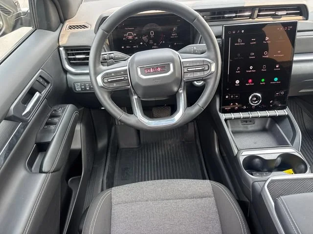 Used 2026 Ebony Twilight Metallic GMC Elevation image 16
