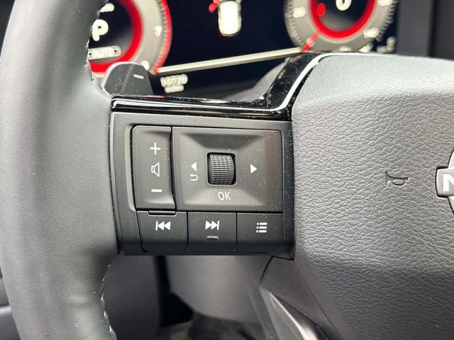 Used 2026 Gray Nissan Platinum image 33