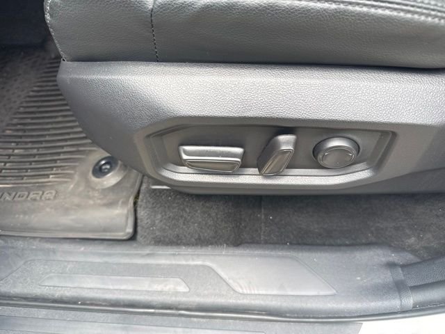 Used 2025  Toyota SR5 image 26