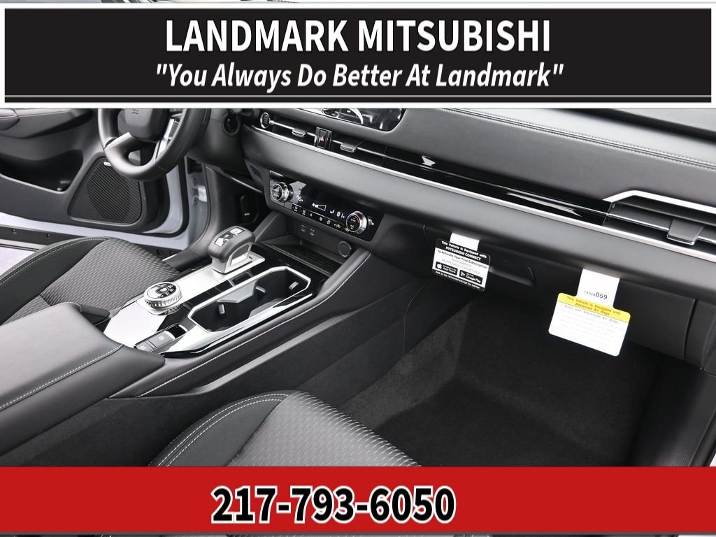 New 2026 White Mitsubishi ES 1.5T S-AWC image 9