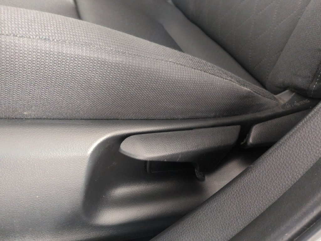 2024 Toyota Corolla LE - Photo 27