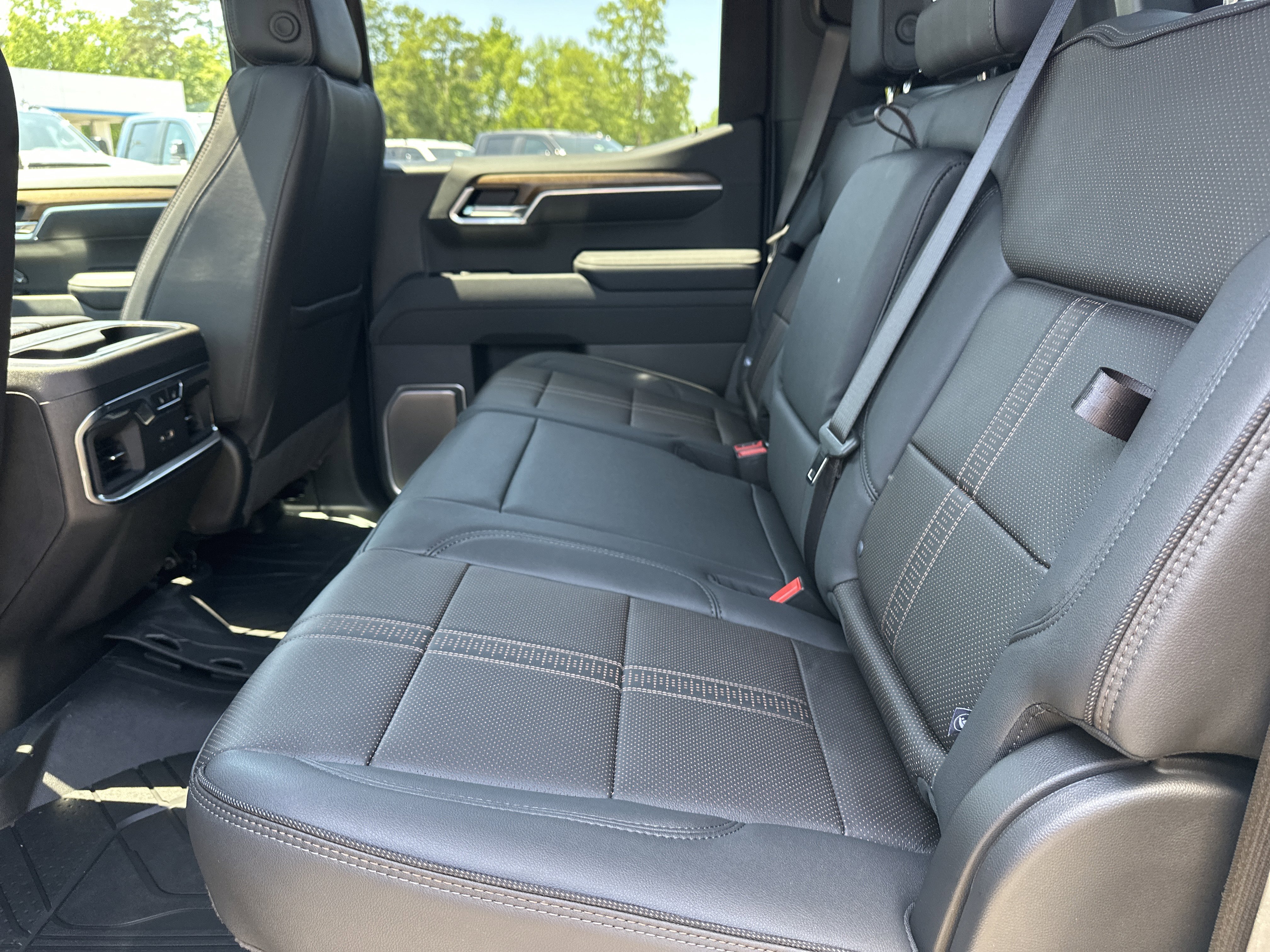 2026 Chevrolet Silverado 1500 High Country - Photo 21