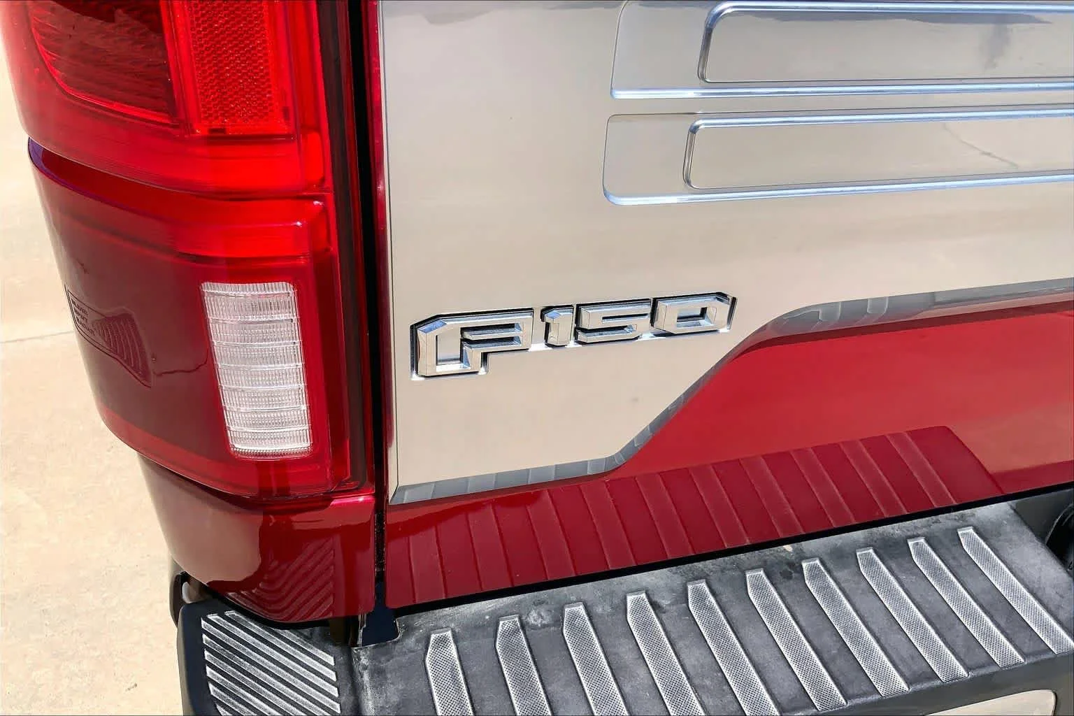 Used 2020 Rapid Red Metallic Tinted Clearcoat/Stone Gray Ford King Ranch image 30