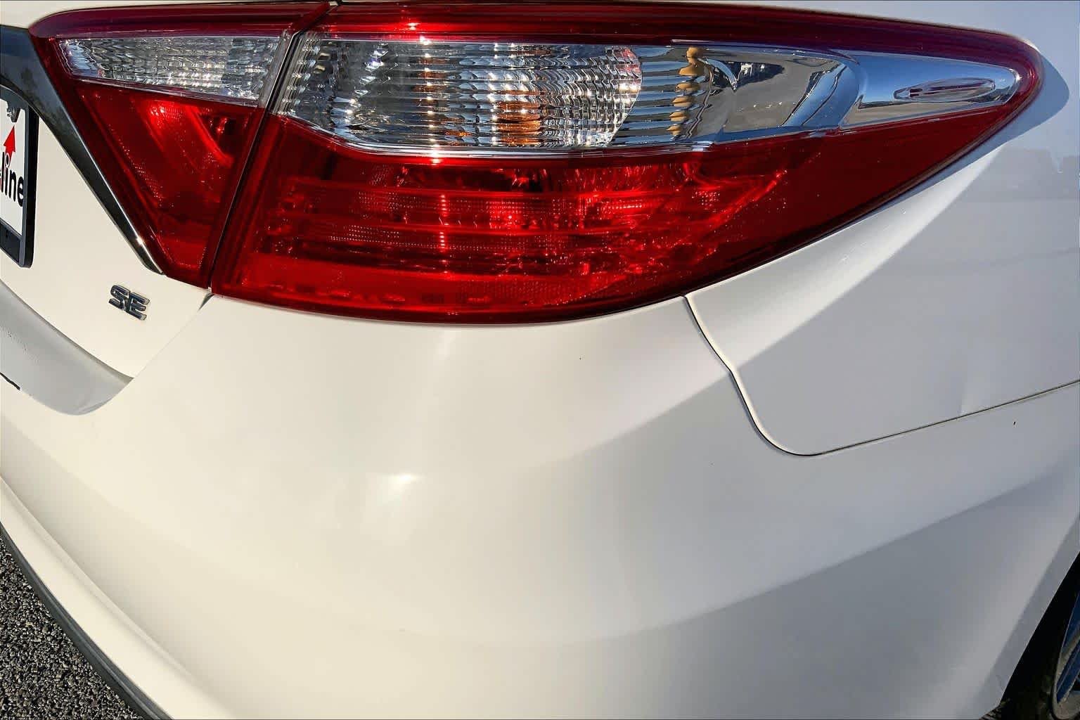 Used 2016 Super White Toyota SE image 30