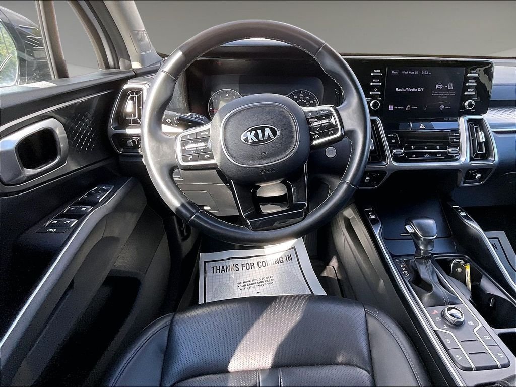 Used 2021 Sparkling Silver Kia S image 17