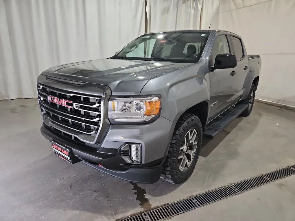 2022 GMC Canyon 4WD AT4 Crew Cab Short Box (Cloth)'s photo