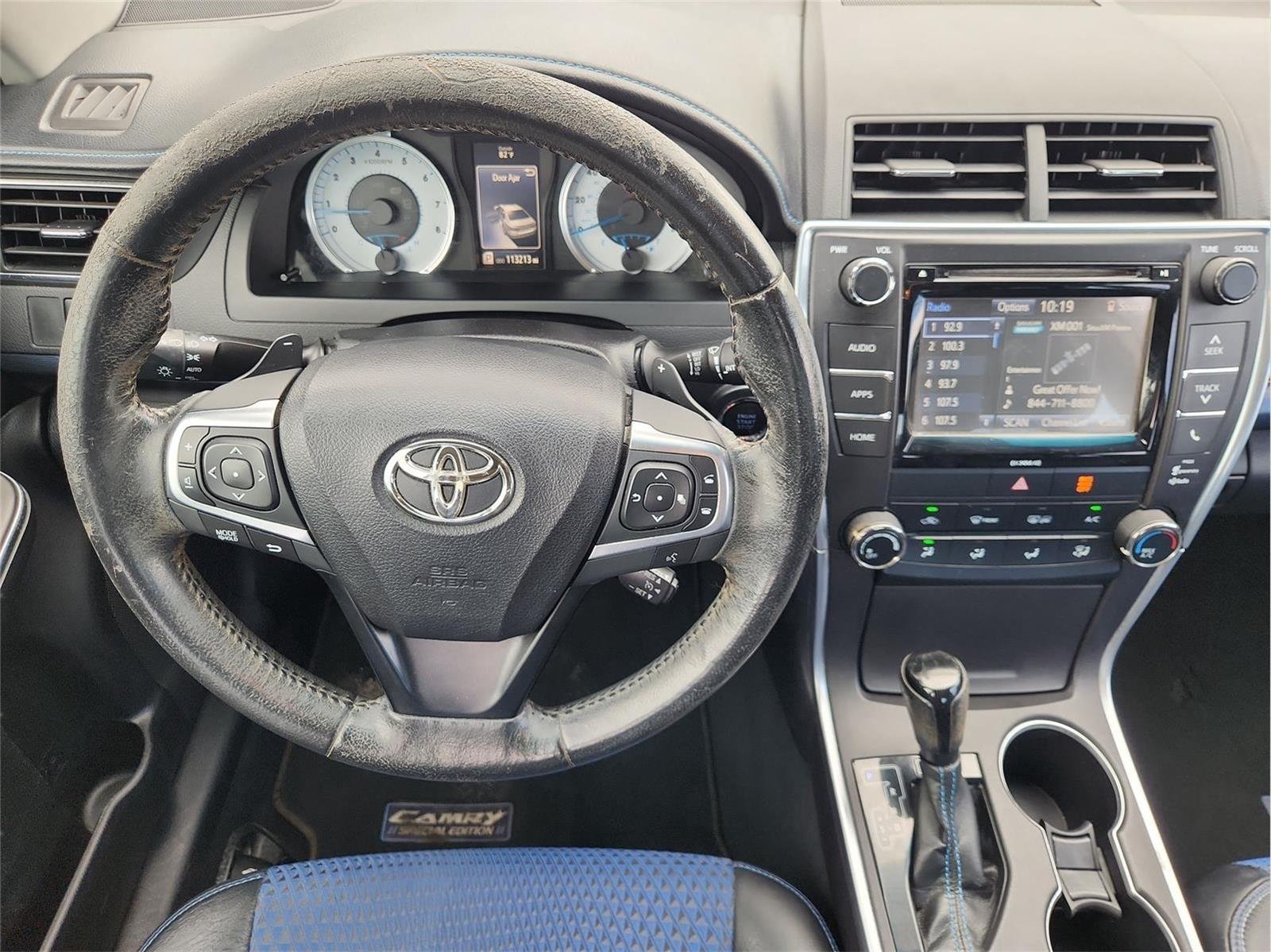 Used 2016 White Toyota XLE image 11