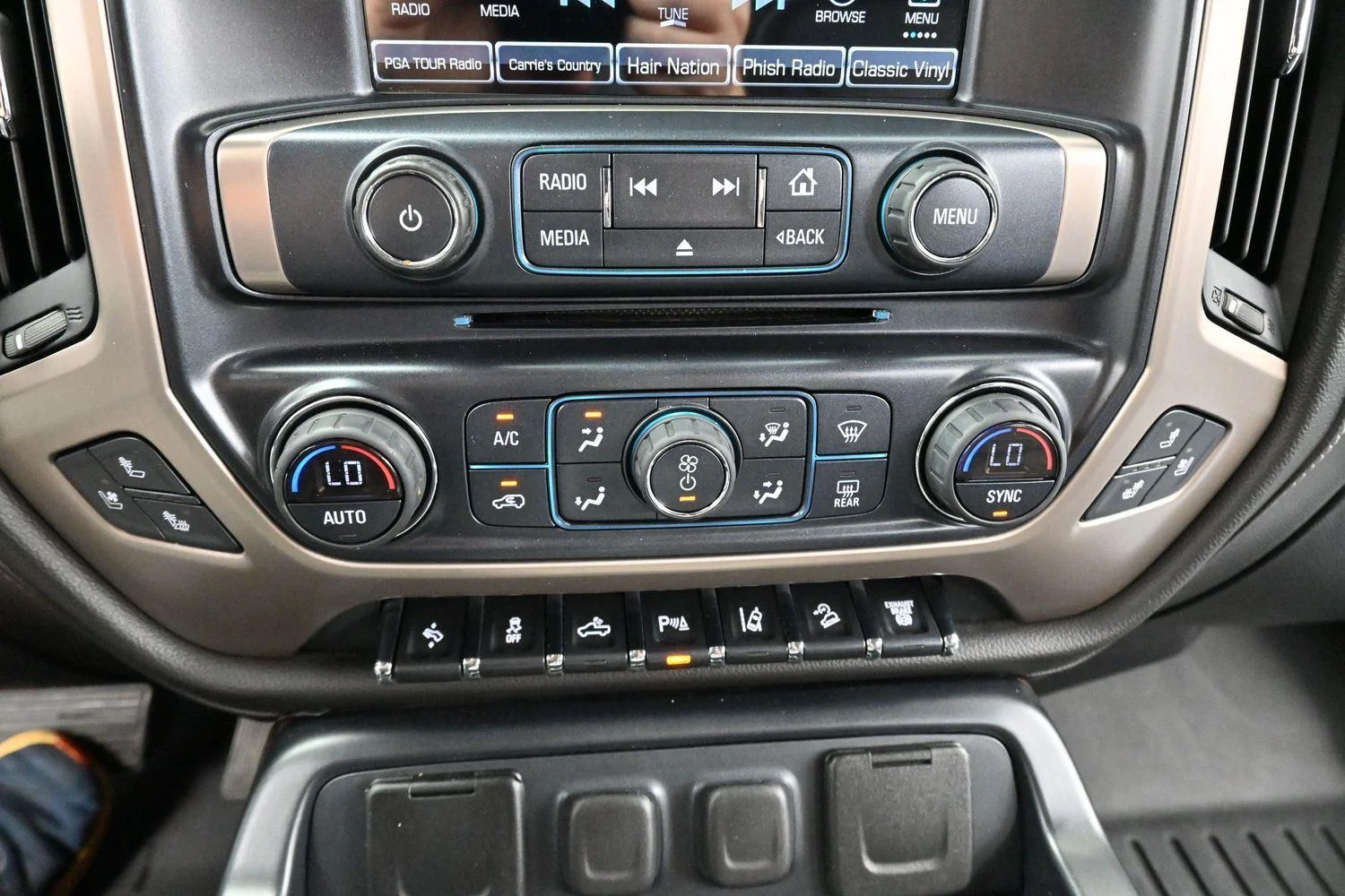Used 2017 DARK SLATE METALLIC GMC Denali image 24