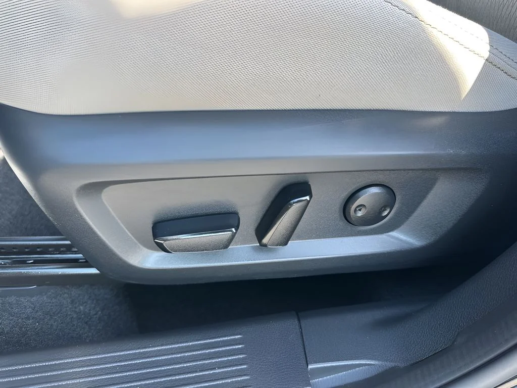 Used 2025 Black Nissan SV image 11