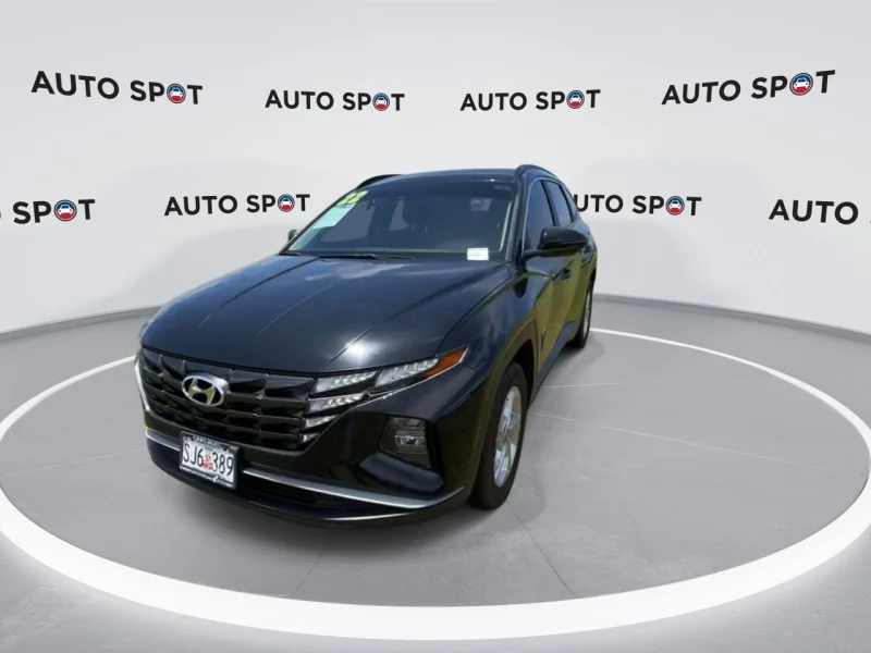 Used 2022 Black Hyundai SEL image 7