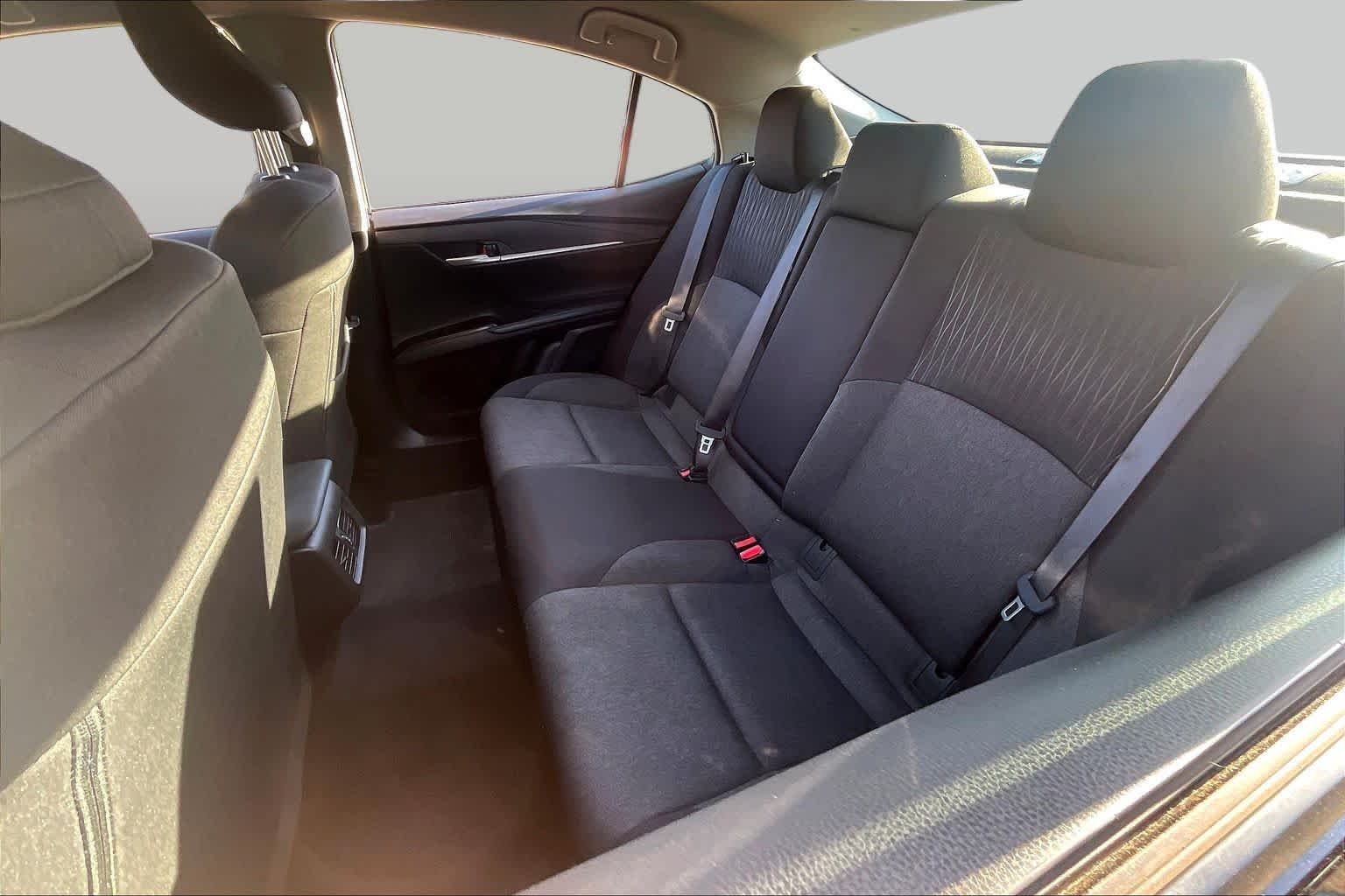 Used 2025 Midnight Black Metallic Toyota LE image 20