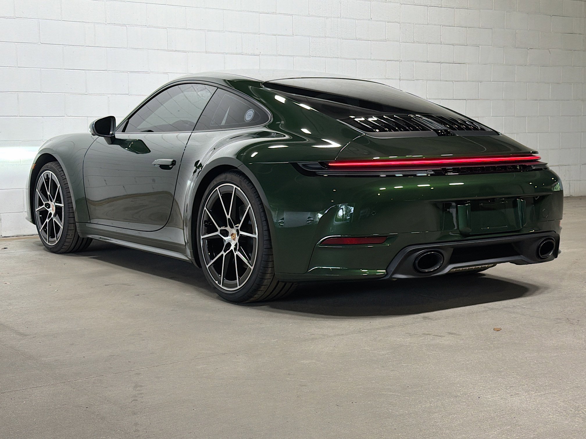 Certified Used 2026 Oak Green Metallic Neo Porsche Carrera T image 3
