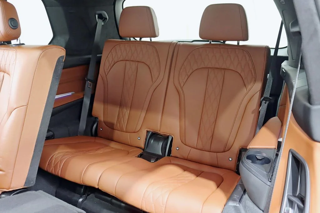 2023 BMW X7 M60i