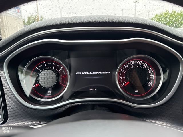 Used 2016 Bright White Clearcoat Dodge R/T Scat Pack image 31