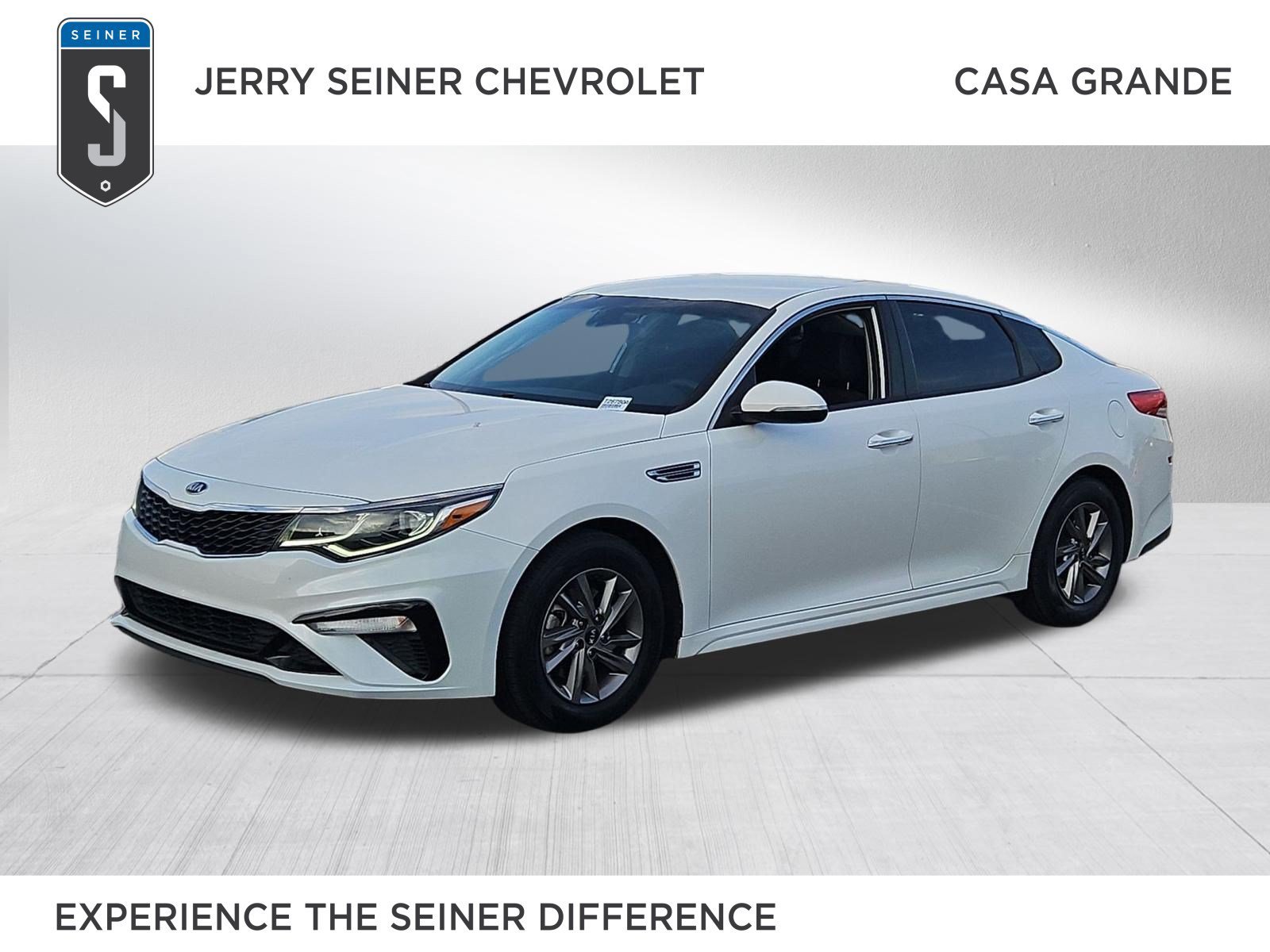 Certified Used 2020 White Kia LX image 1