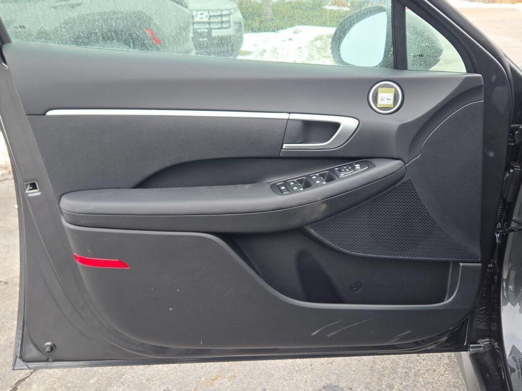 New 2026 Gray Hyundai SE image 19
