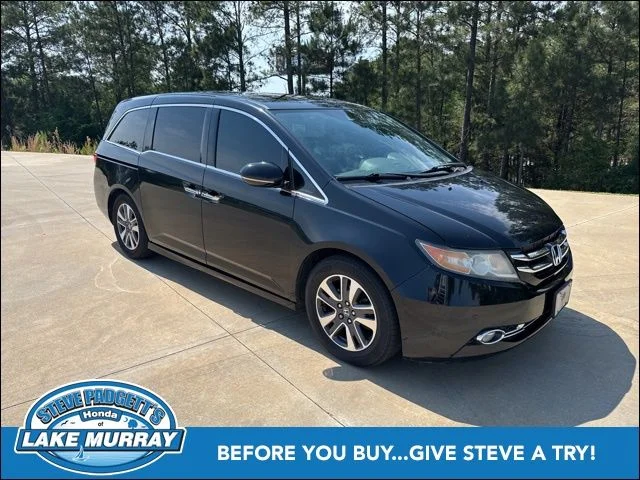 2015 Honda Odyssey Touring Elite's photo
