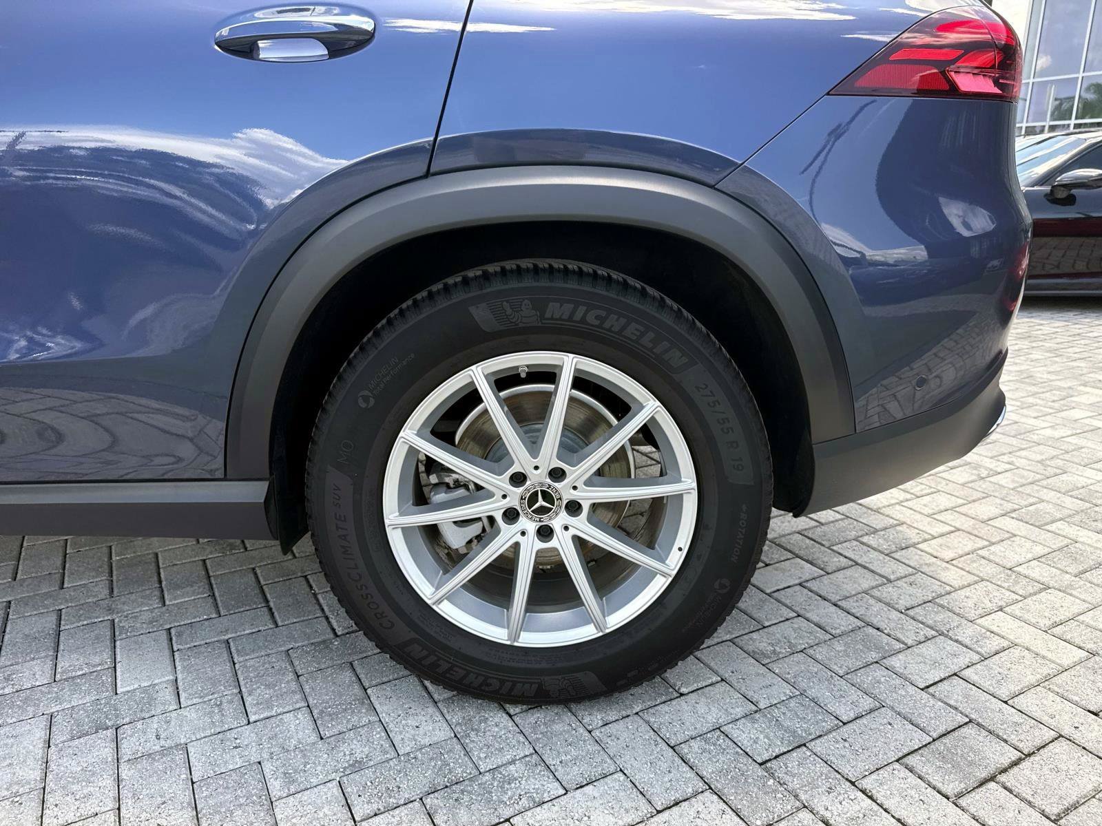 2025 Mercedes-Benz GLE GLE350 - Photo 11