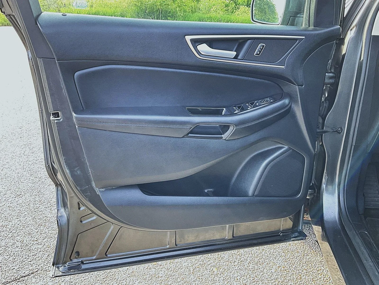 Used 2016 Gray Ford SEL image 10