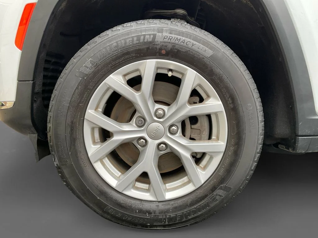 Used 2023 White Jeep Limited image 15