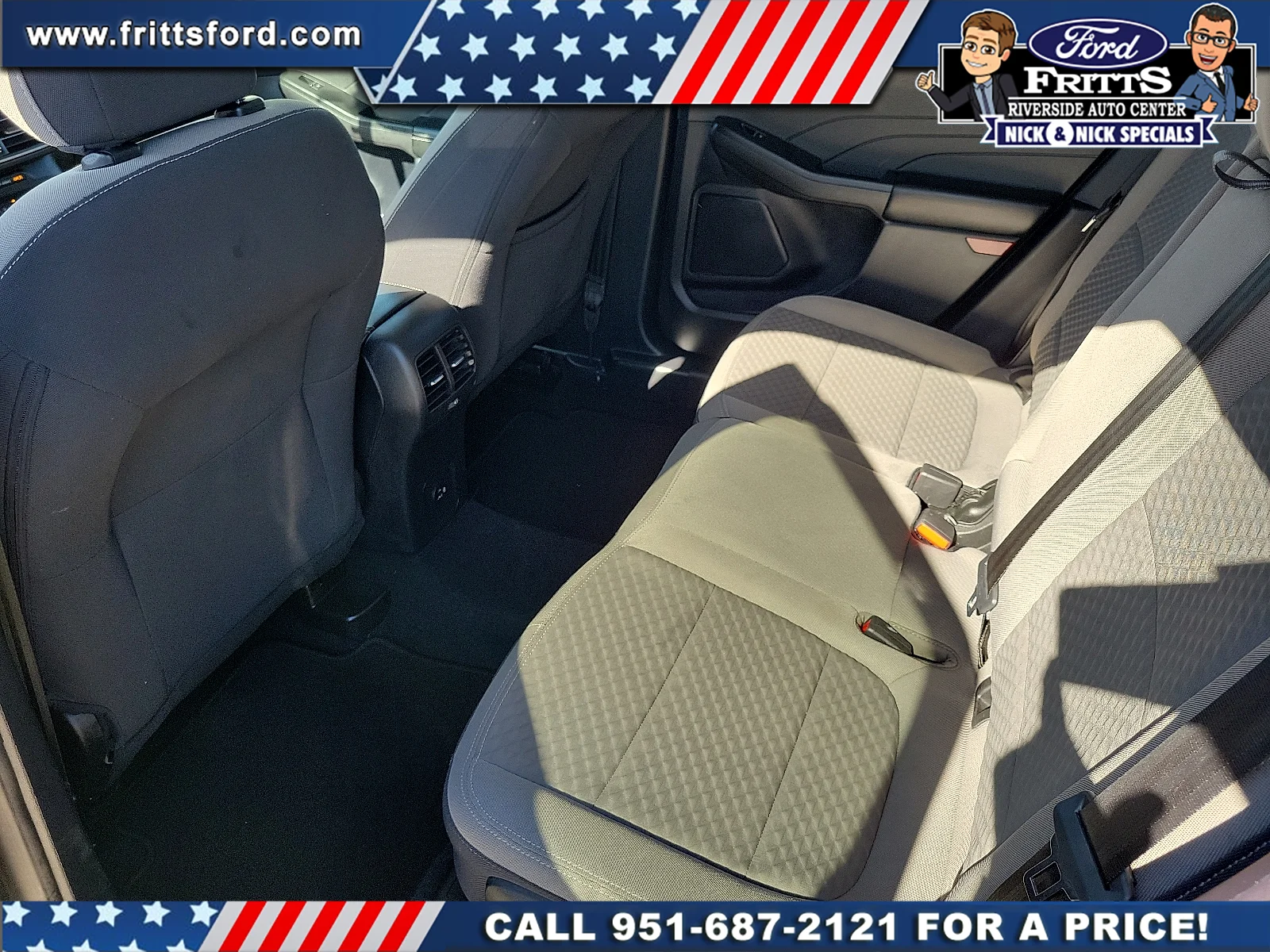 Certified Used 2022 Blue Metallic Ford SE image 13