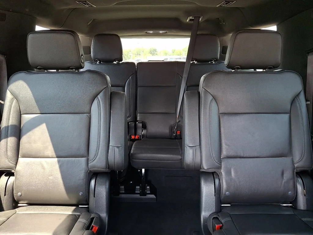Used 2022 Black Chevrolet Z71 image 20