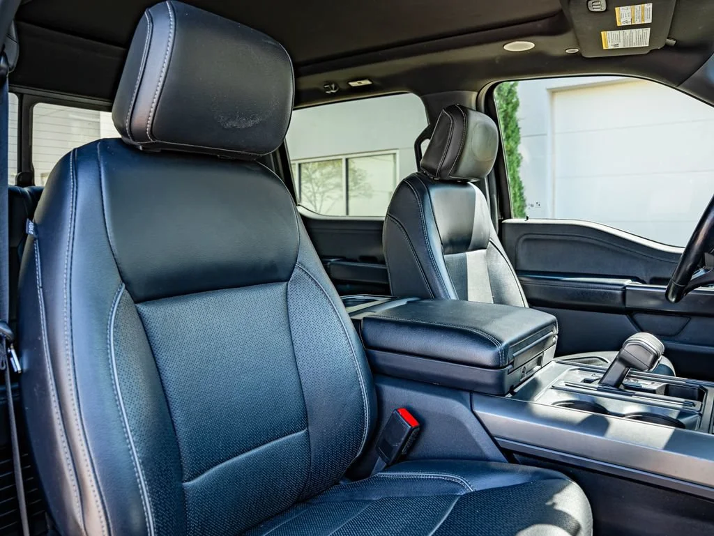 Used 2024 Agate Black Metallic Ford Lariat image 43