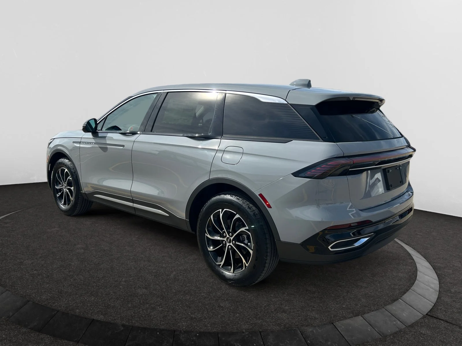 New 2026 Grey Matter Metallic Clearcoat Lincoln Premiere image 3