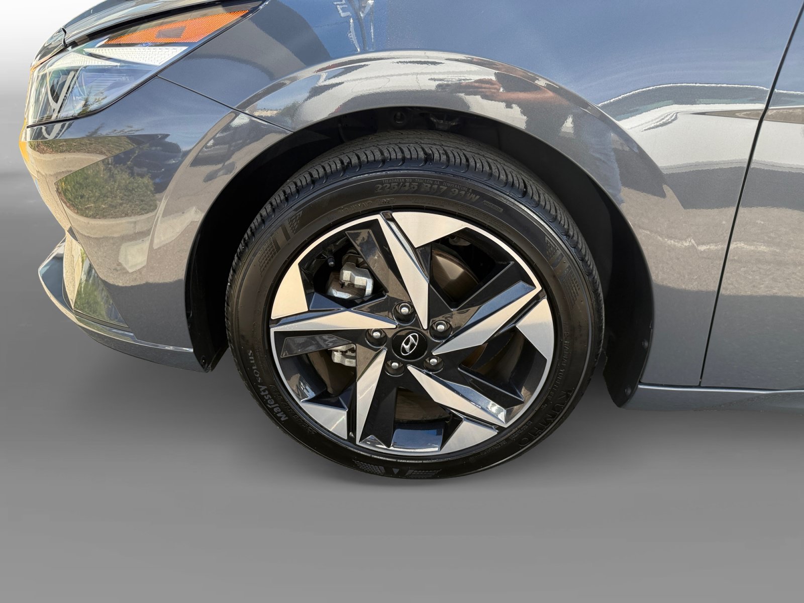 Certified Used 2023 Ecotronic Gray Hyundai SEL image 9