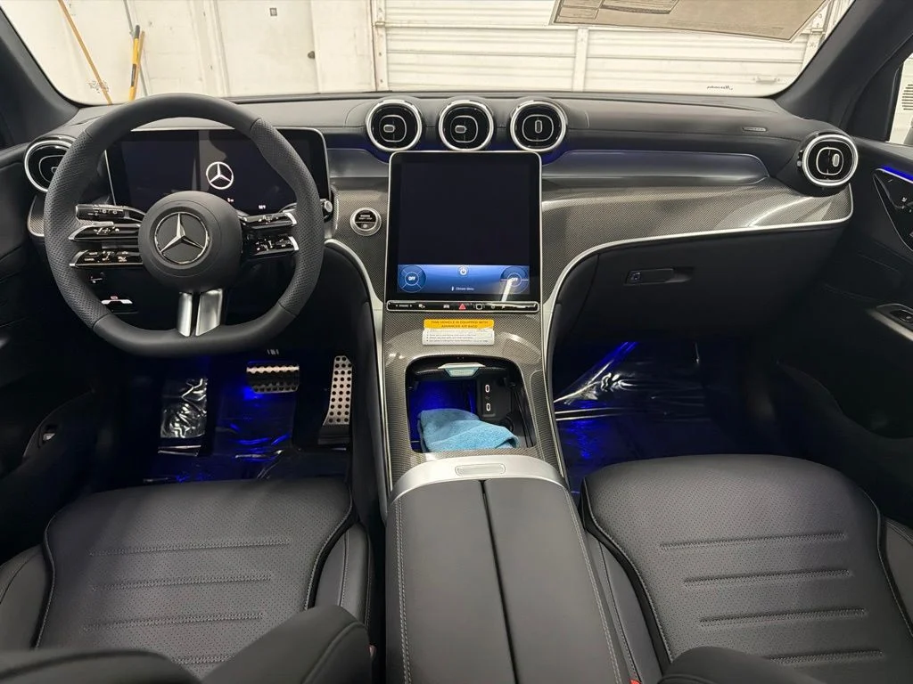 New 2026 Black Mercedes-Benz GLC 300 image 21