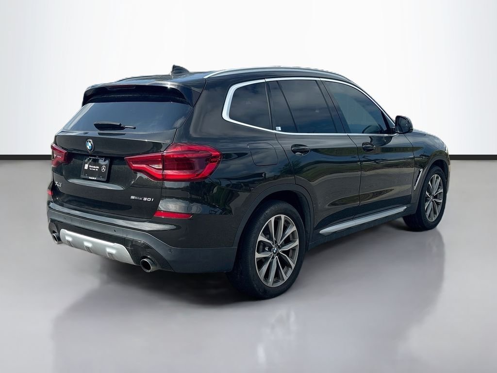 Used 2019 Green BMW sDrive30i image 5