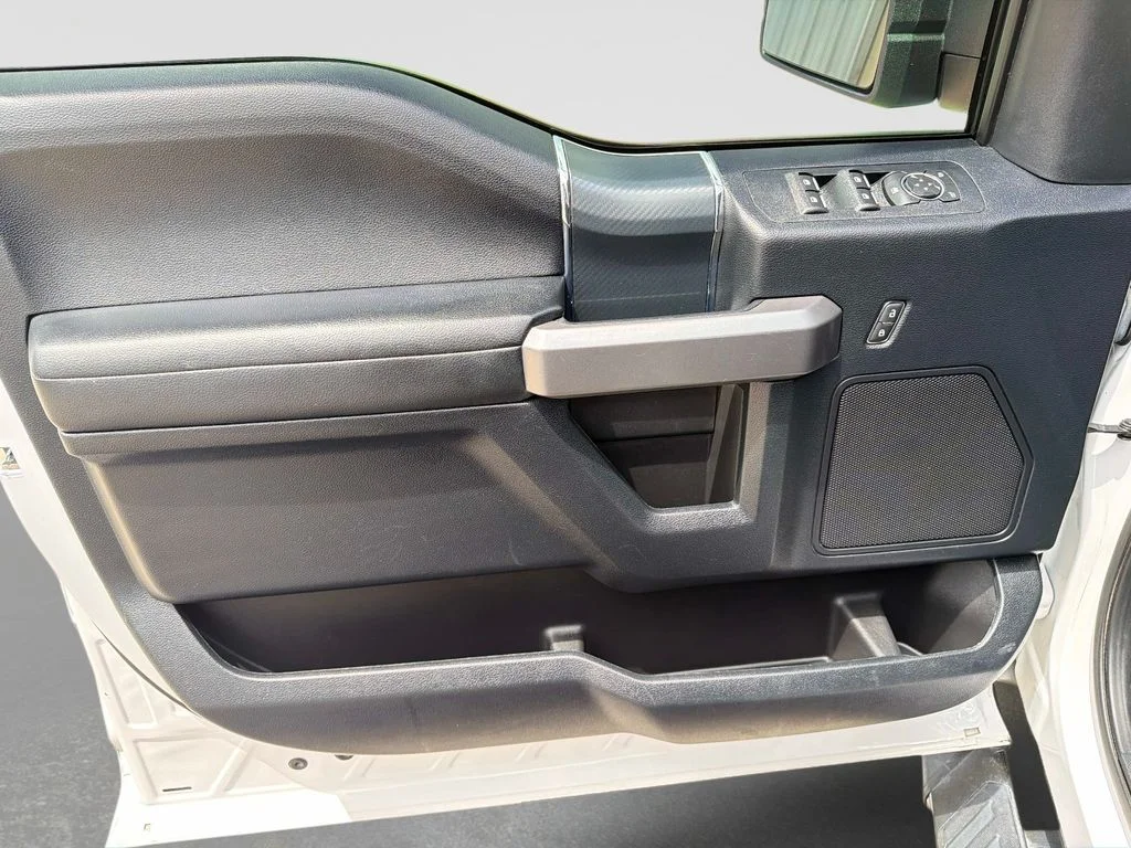 Used 2020 White Ford XLT image 18