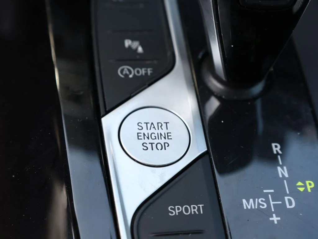 2025 BMW X4 30i - Photo 29