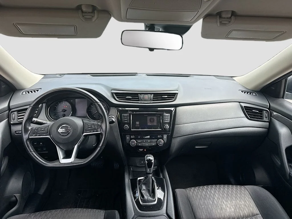 Used 2019 Silver Nissan SV image 23