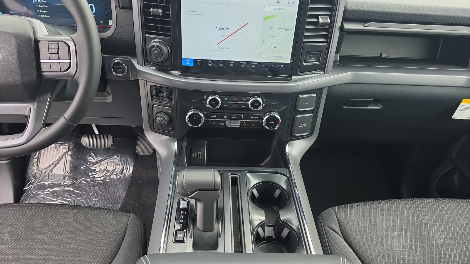 New 2026 Oxford White Ford XLT image 17