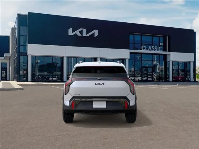 New 2027 White Kia  image 5