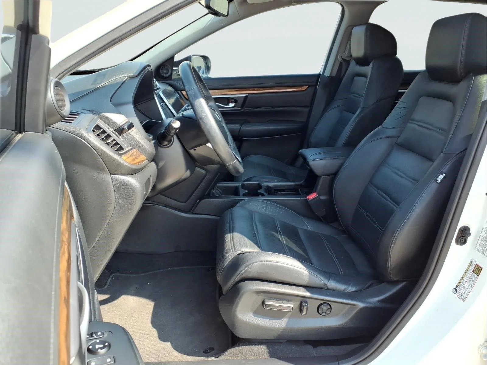 Used 2017 White Diamond Pearl Honda EX-L image 18