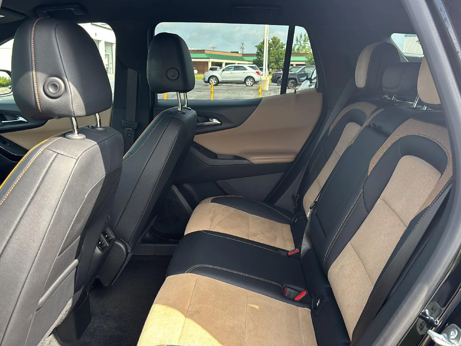 Used 2025 Mosaic Black Metallic Chevrolet ACTIV image 20