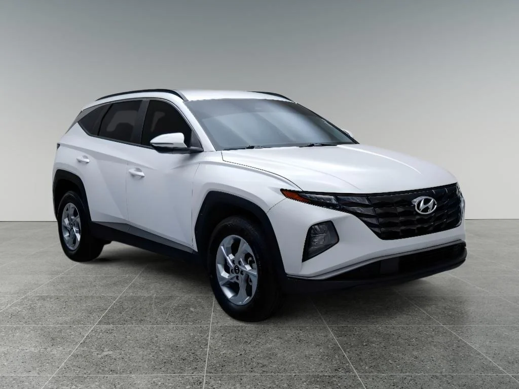 Used 2023 Serenity White Pearl Hyundai SEL image 4