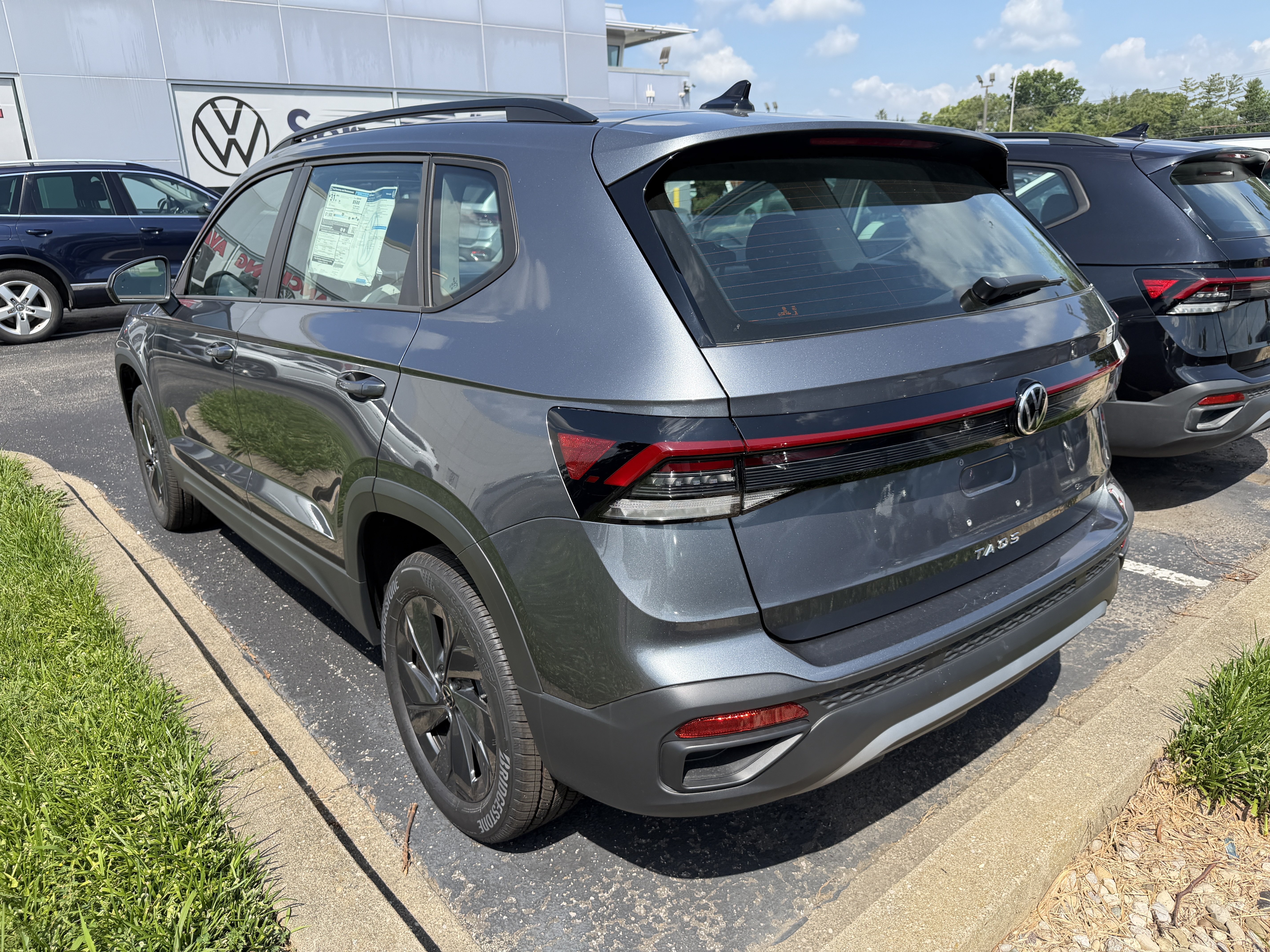 New 2026 Platinum Gray Metallic Volkswagen S image 5