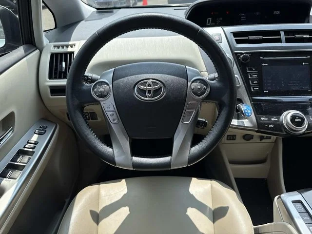 Used 2017 Beige Toyota Five image 16