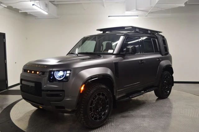 2026 Land Rover Defender 110 