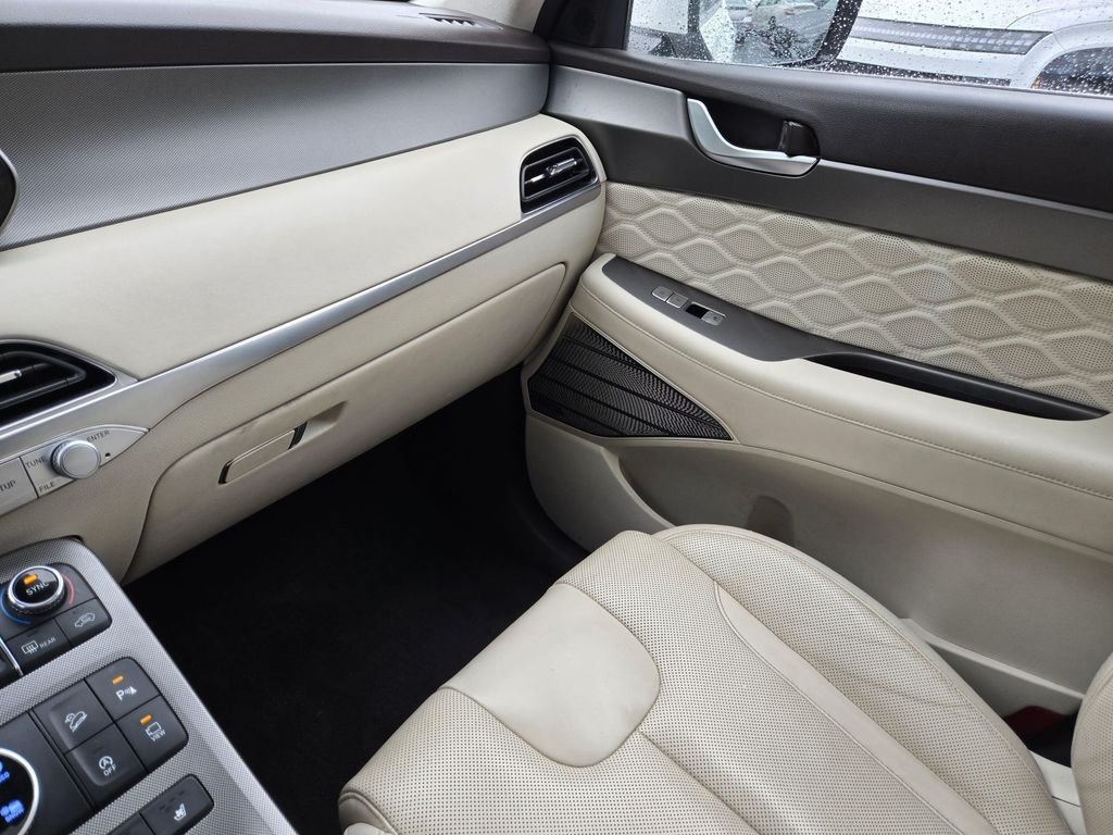 Used 2020 Hyper White Hyundai Limited image 28
