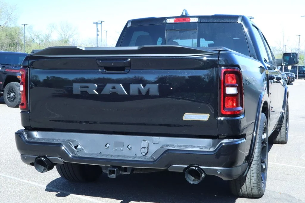 New 2026 Diamond Black Crystal Pearl-Coat Exterior Paint Ram Big Horn/Lone Star image 11