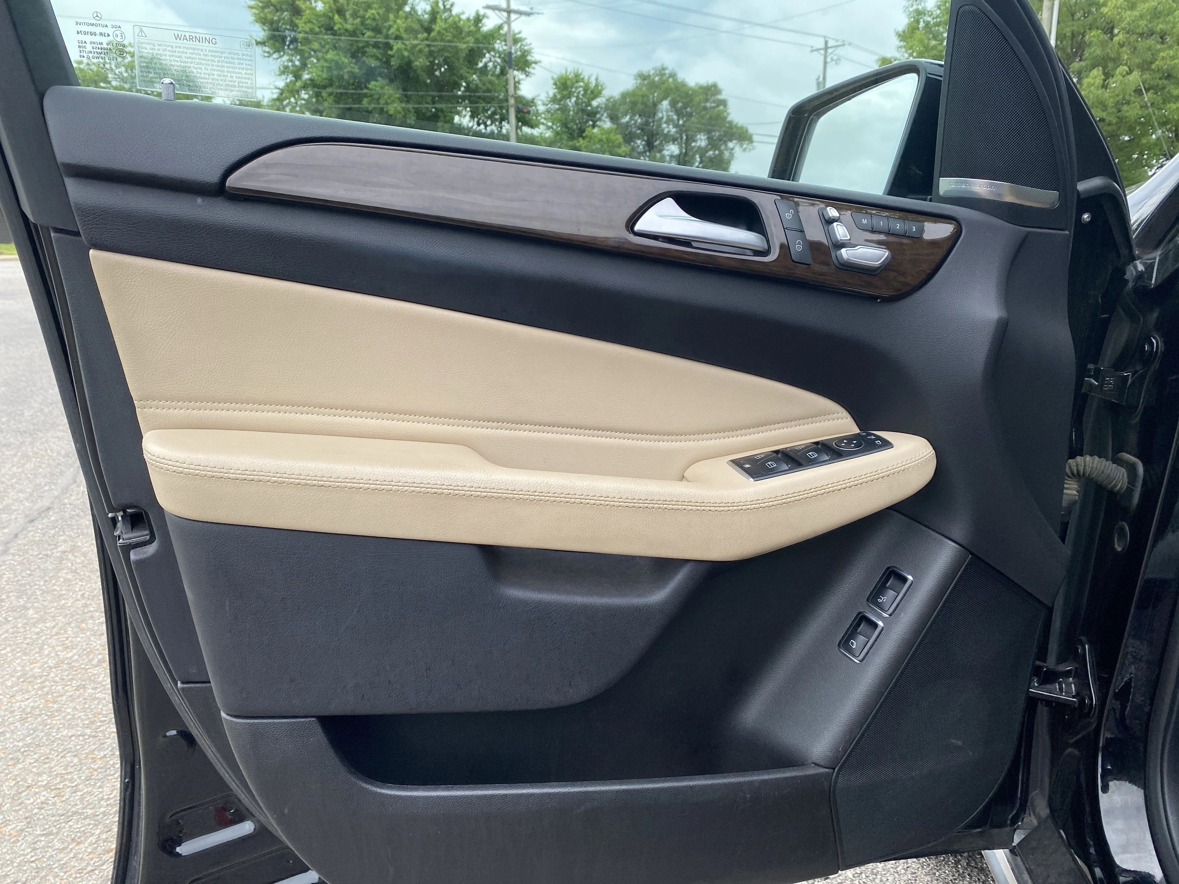 Used 2019  Mercedes-Benz GLS 450 image 17